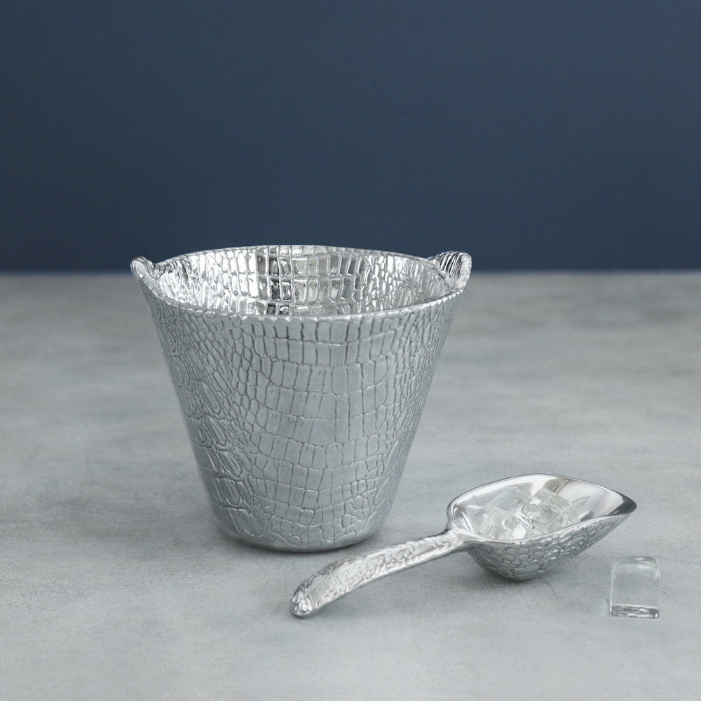 beatriz-ball-pieles-croc-ice-scoop