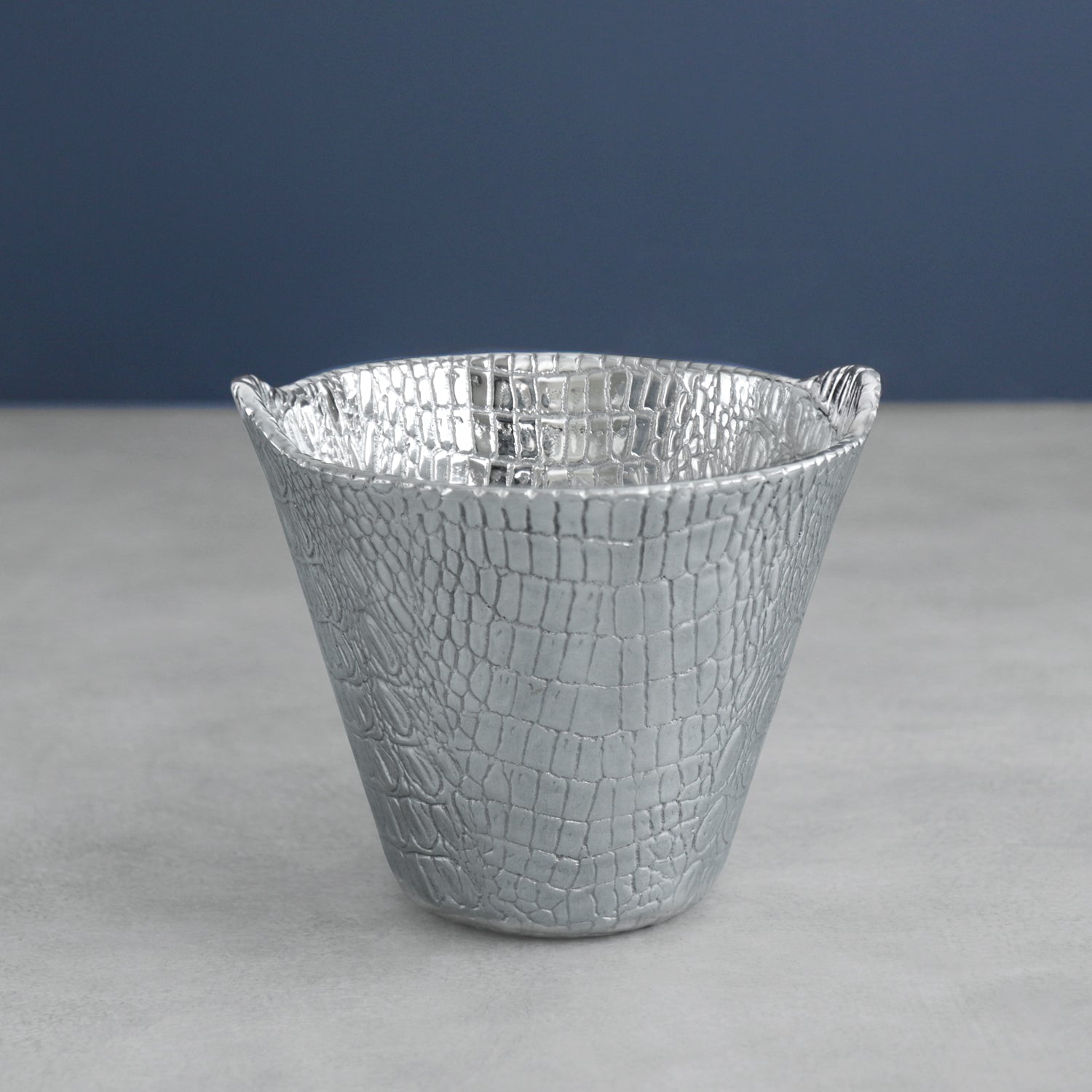beatriz-ball-pieles-croc-ice-bucket