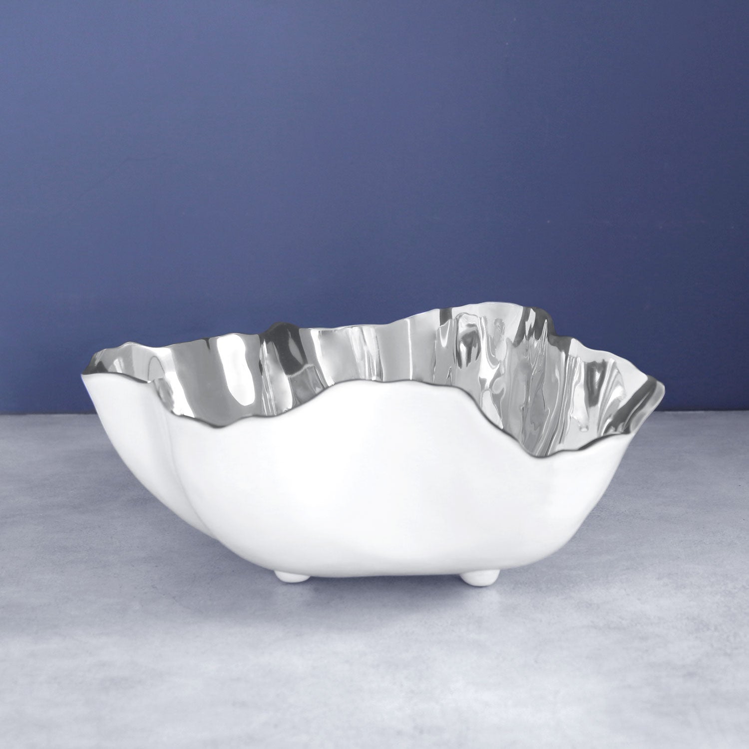 THANNI Onyx Large Bowl White and Silver