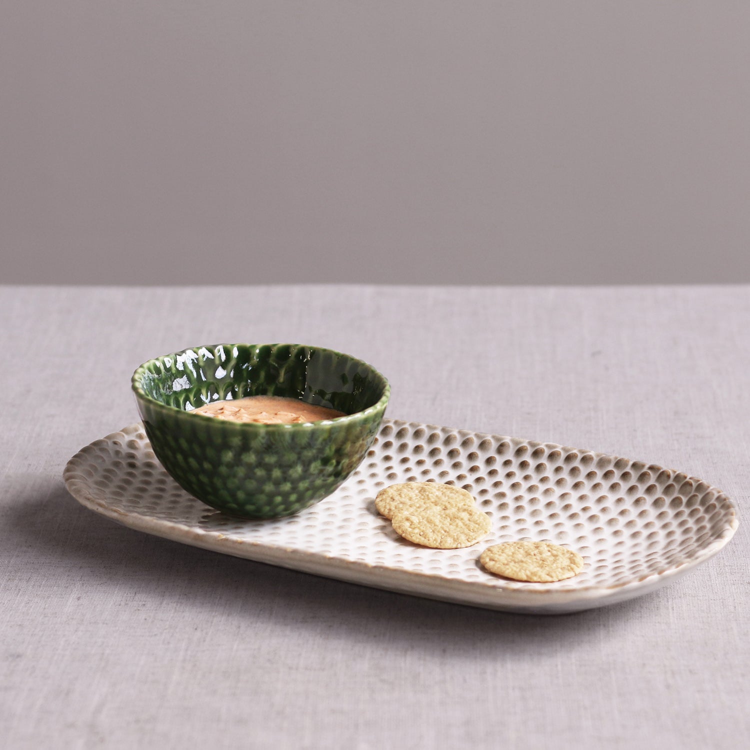 beatriz-ball-ceramic-aurora-rectangular-platter-dusty-white