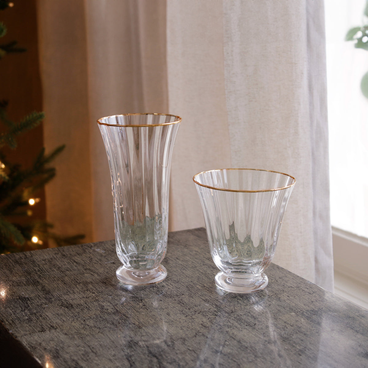 beatriz-ball-glass-audrey-stemless-flute-with-gold-rim-set-of-4-clear-and-gold