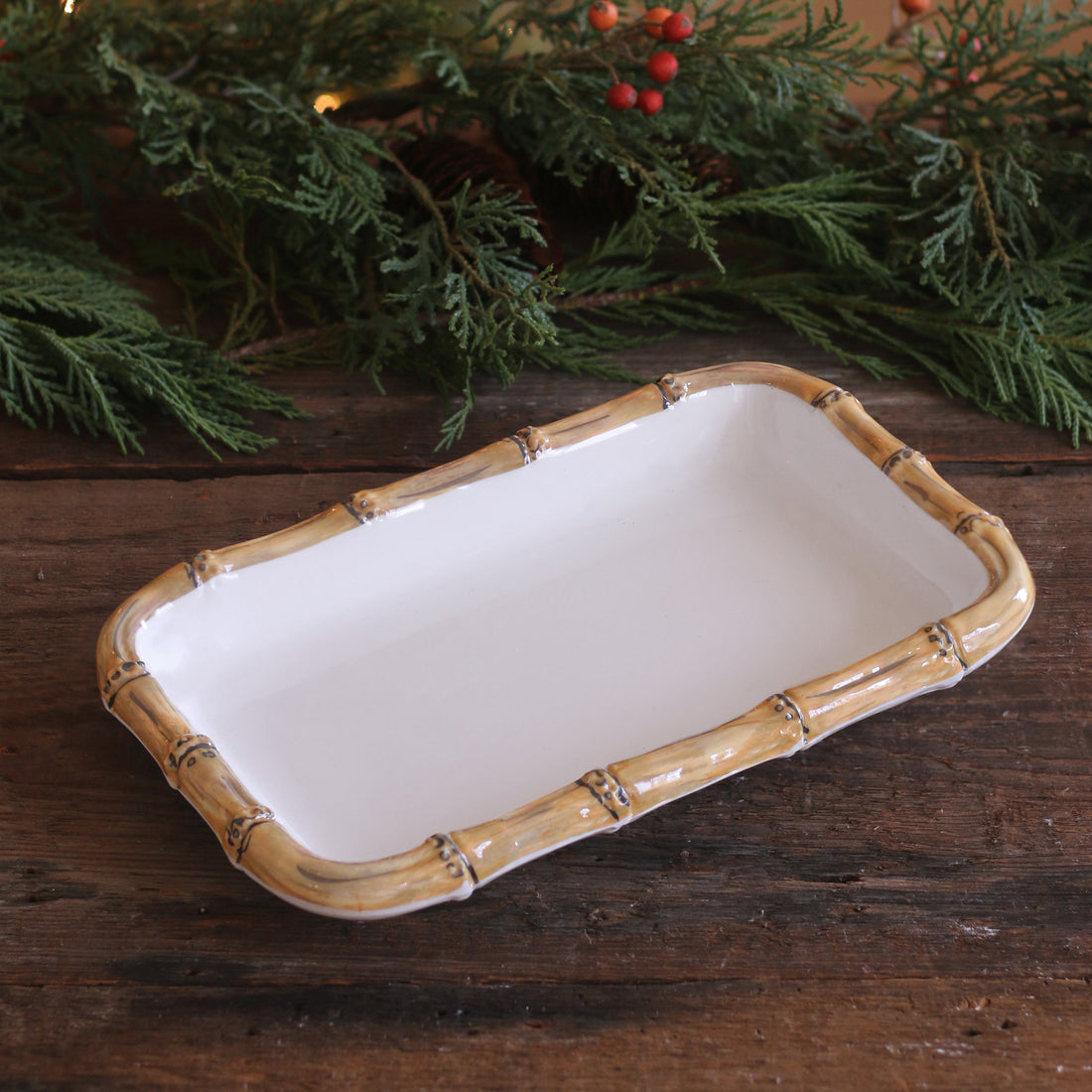 beatriz-ball-vida-bamboo-guest-towel-holder-white-and-natural