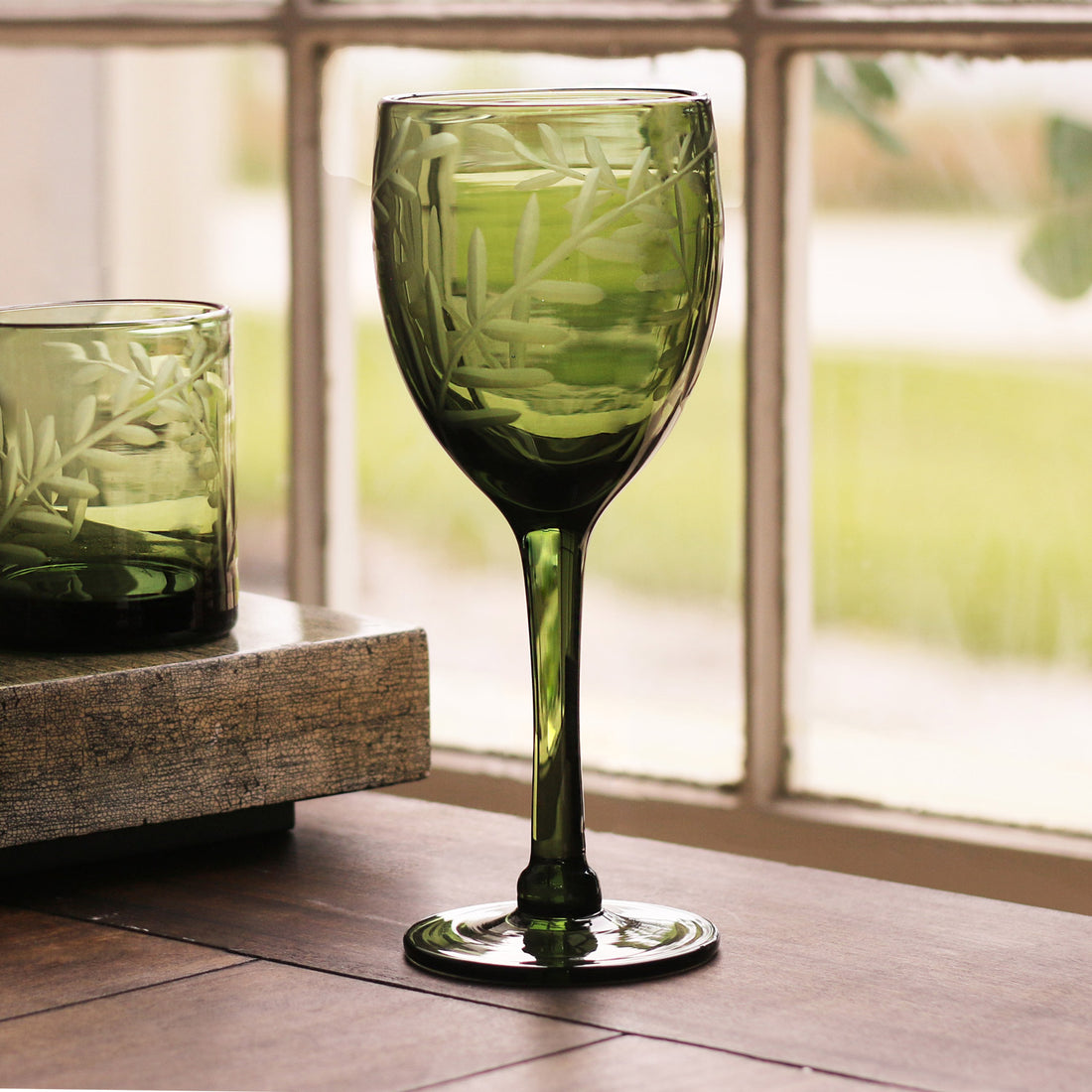 GLASS Fern Wine Set of 4 (Dark Green)