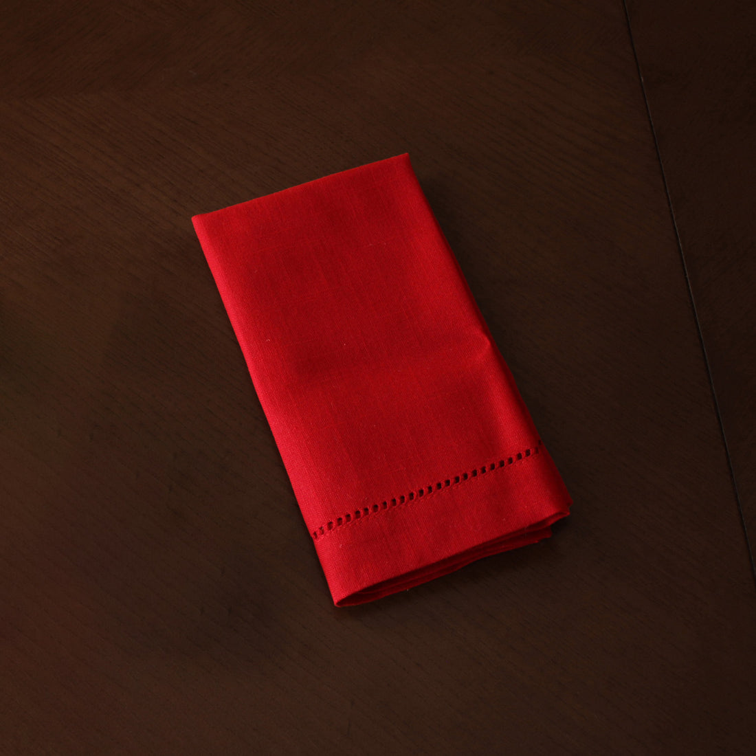 beatriz-ball-linen-classics-napkins-set-of-4-red