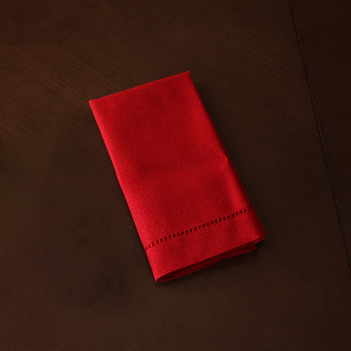 beatriz-ball-linen-classics-napkins-set-of-4-red