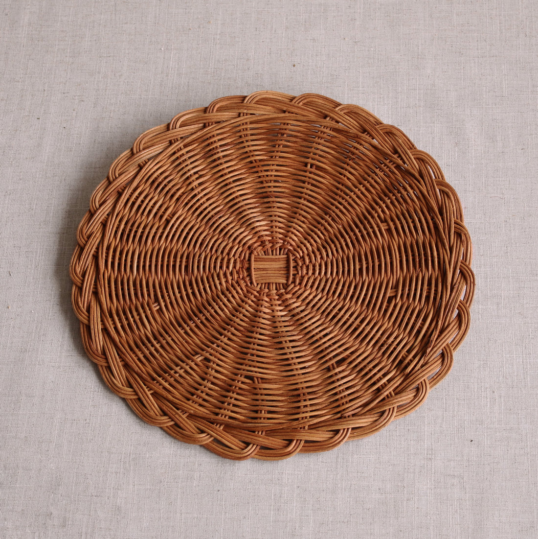 beatriz-ball-vida-rattan-round-placemats-set-of-4-natural