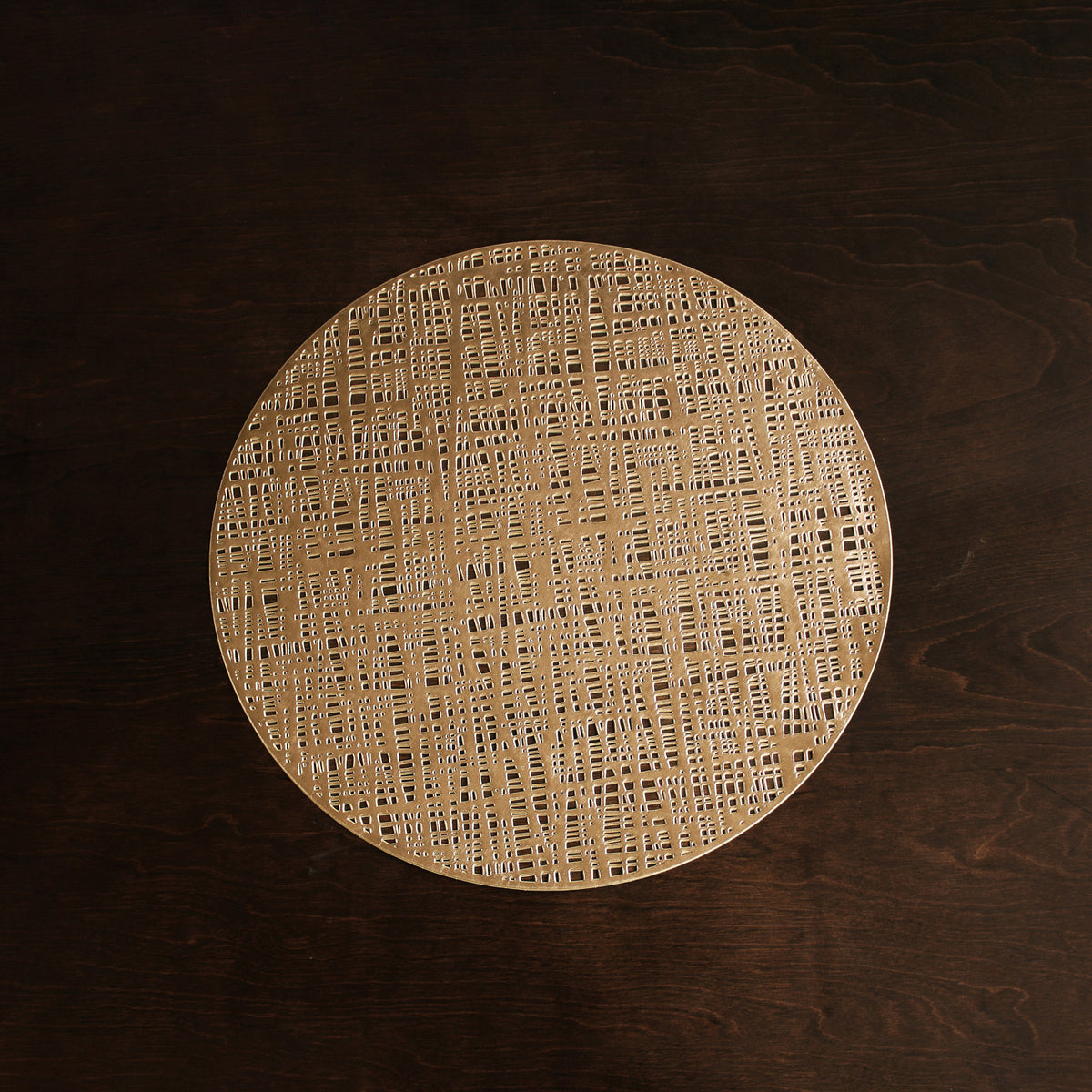 beatriz-ball-vida-woven-15-round-placemats-set-of-4-gold