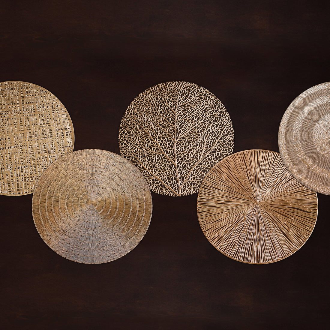 beatriz-ball-vida-basketweave-15-round-placemats-set-of-4-gold