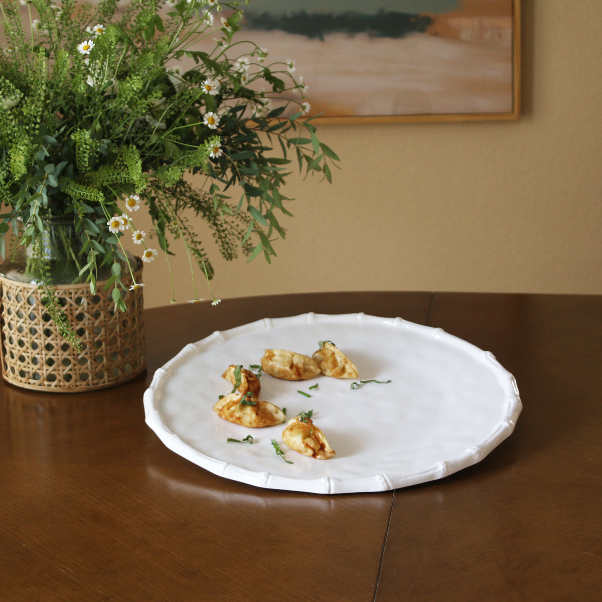 beatriz-ball-vida-bamboo-round-platter-white