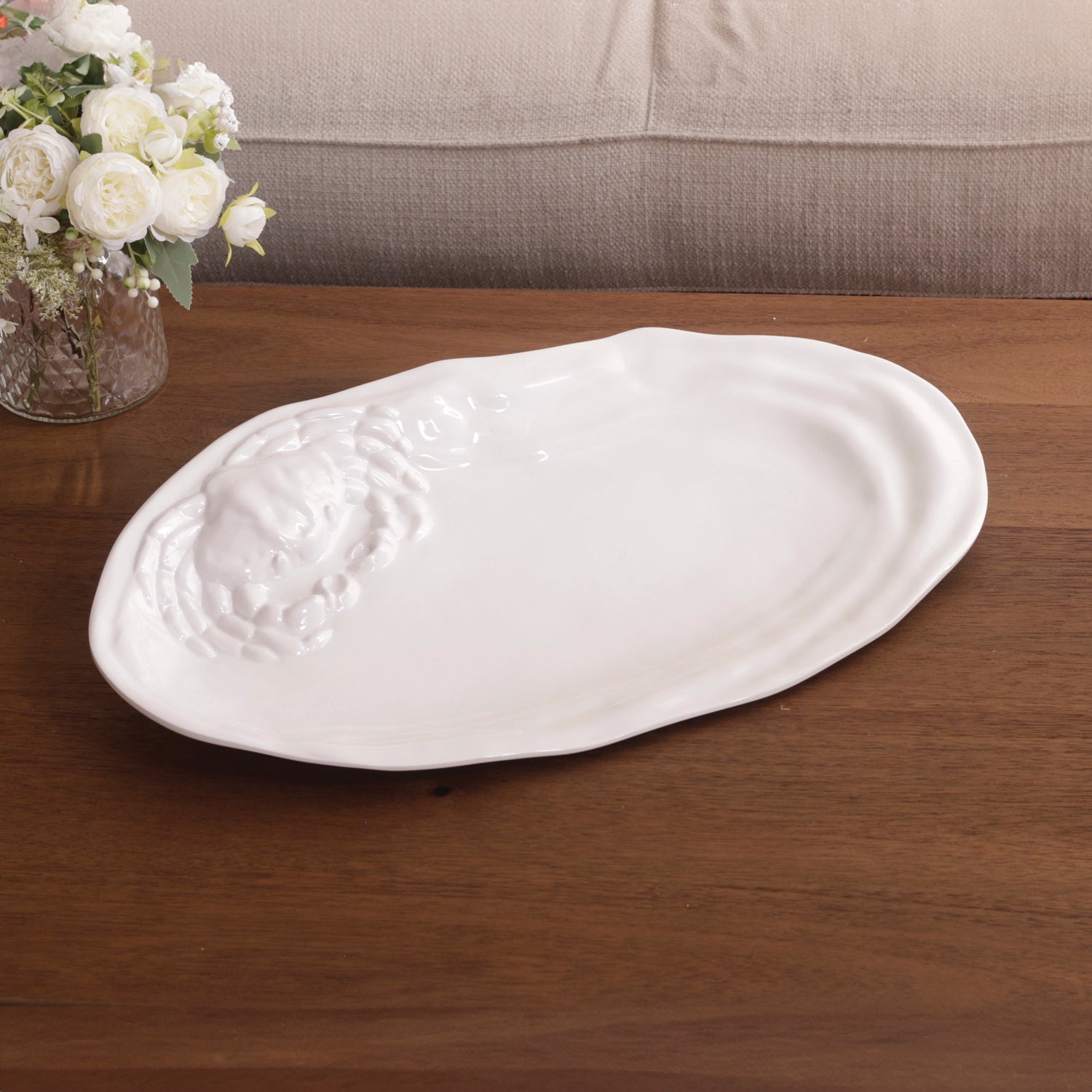 beatriz-ball-vida-ocean-large-oval-crab-platter-white