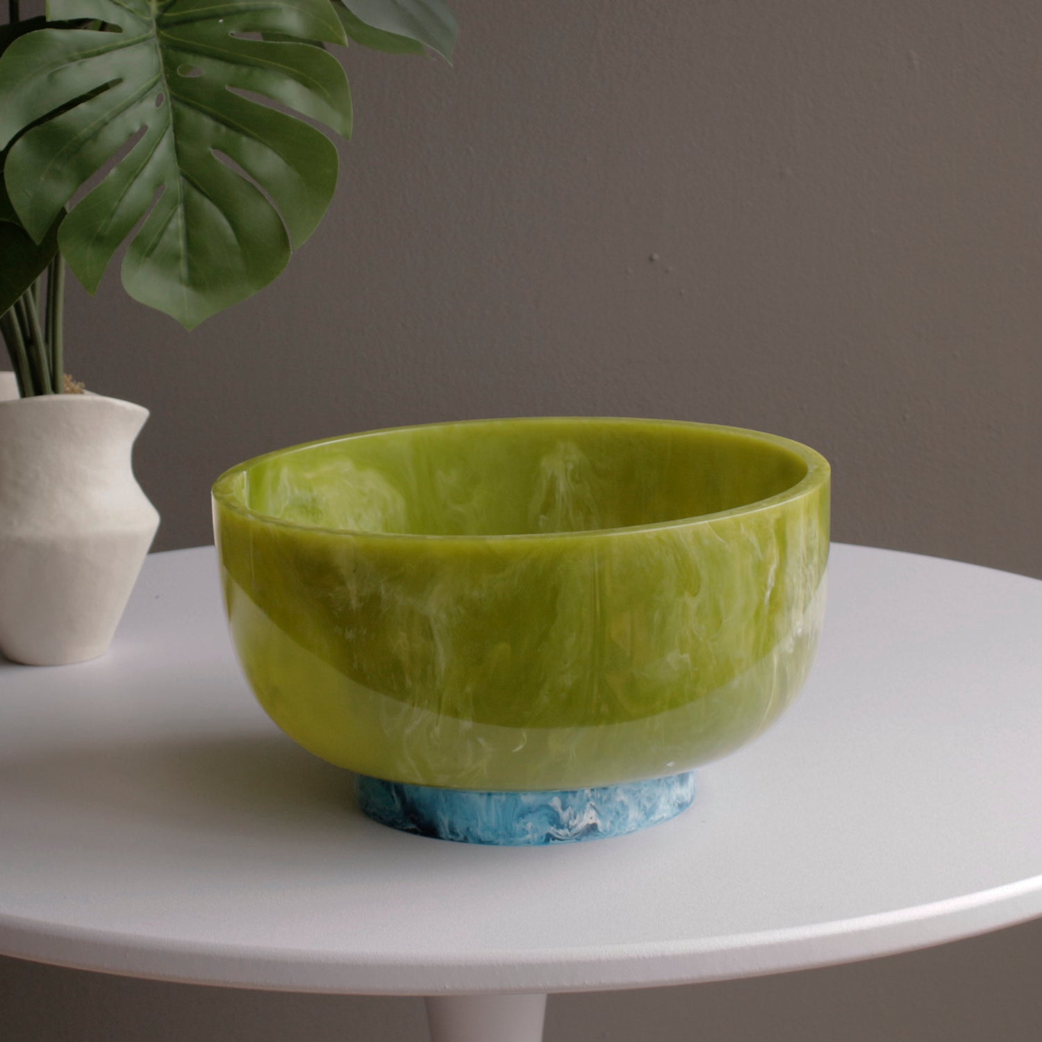 RESIN Rio Large Bowl with Base (Green and Blue)