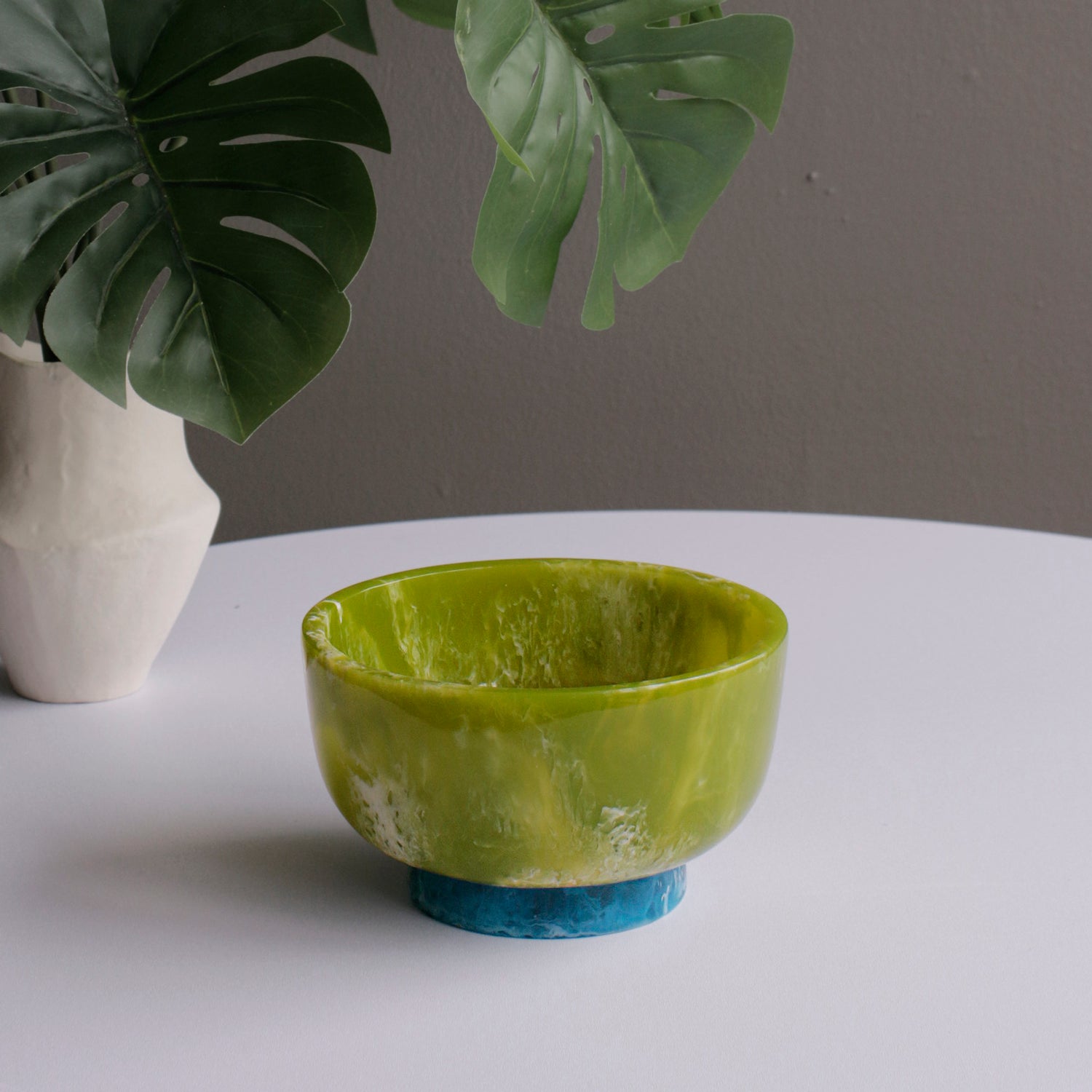 beatriz-ball-resin-rio-small-bowl-with-base-green-and-blue