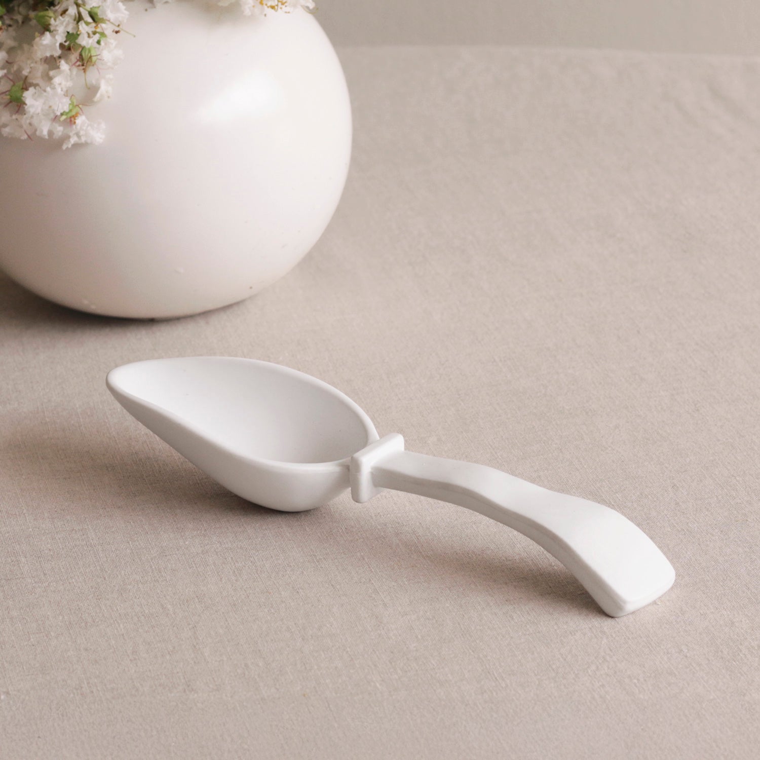 VIDA Havana Ice Scoop White