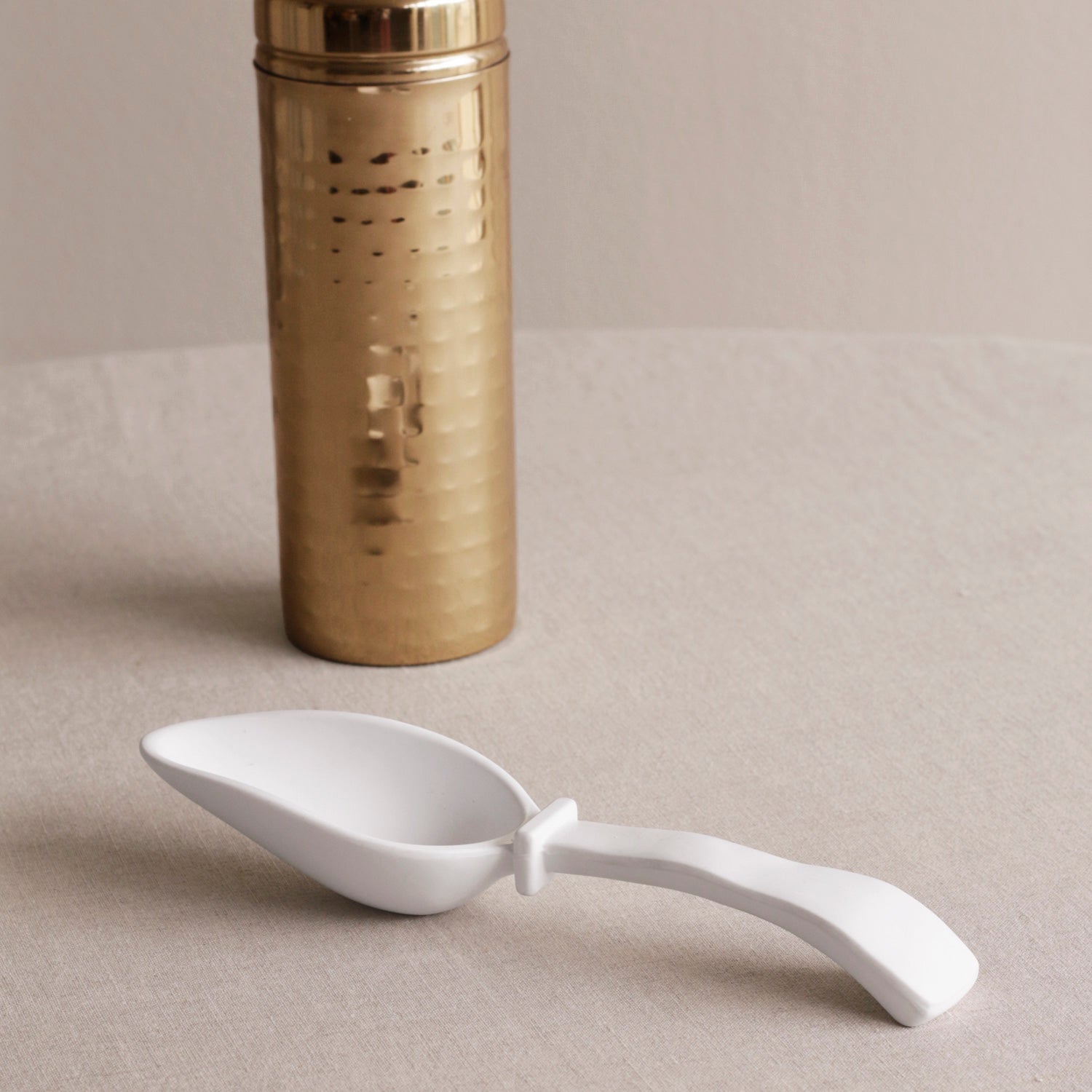 VIDA Havana Ice Scoop White