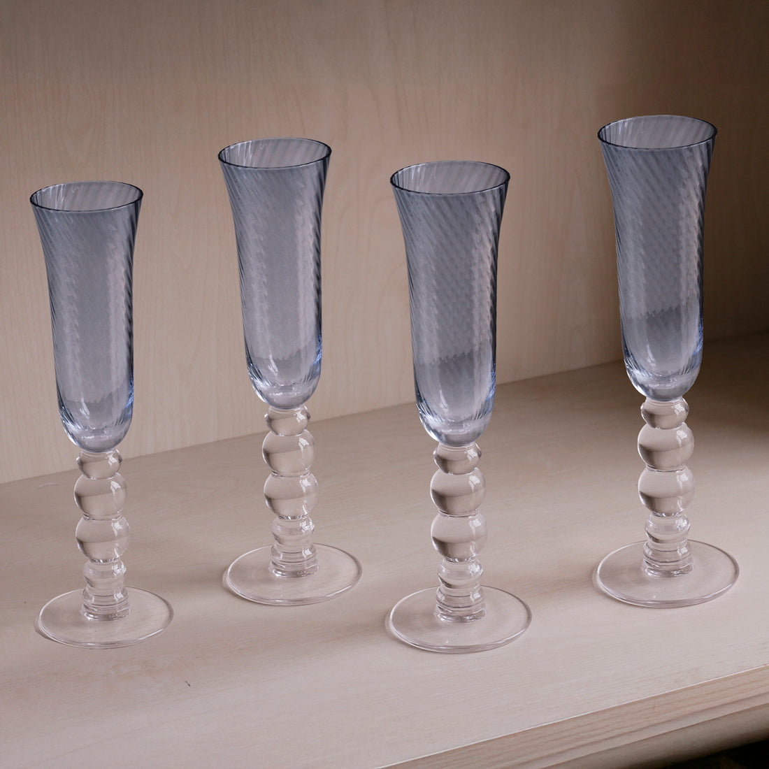 GLASS French Swirl Champagne Flute Set of 4 (Blue)