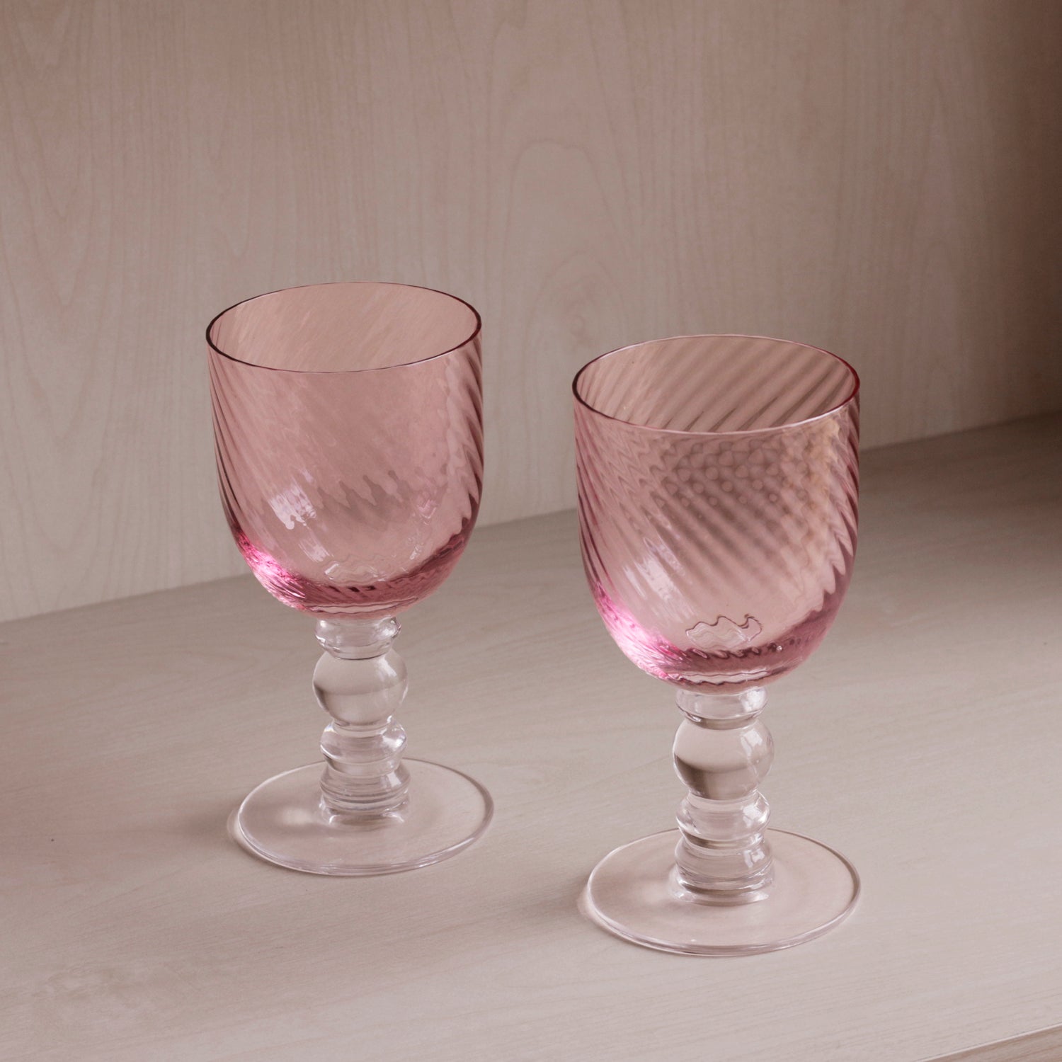 GLASS French Swirl Wine Set of 4 (Pink)