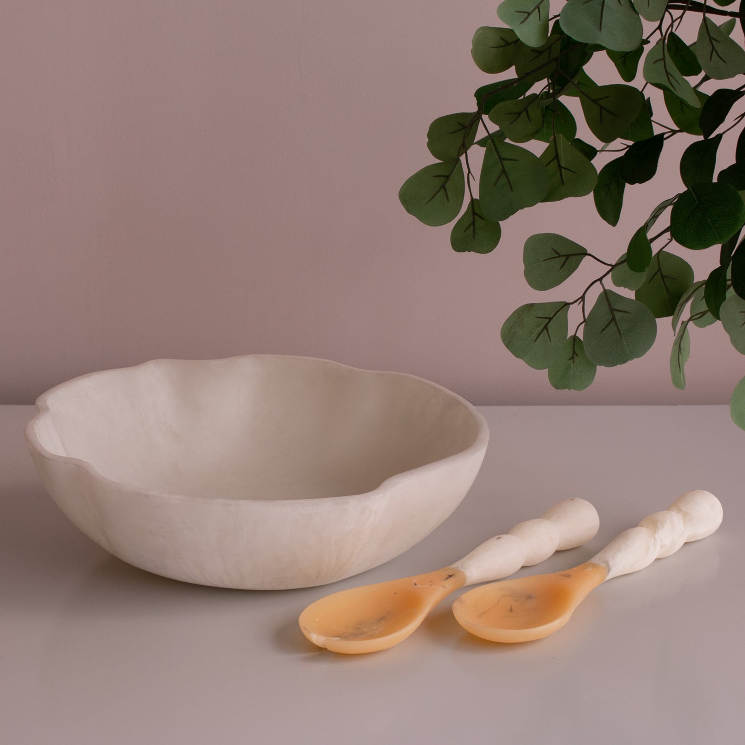 resin-sorbet-salad-servers-coconut