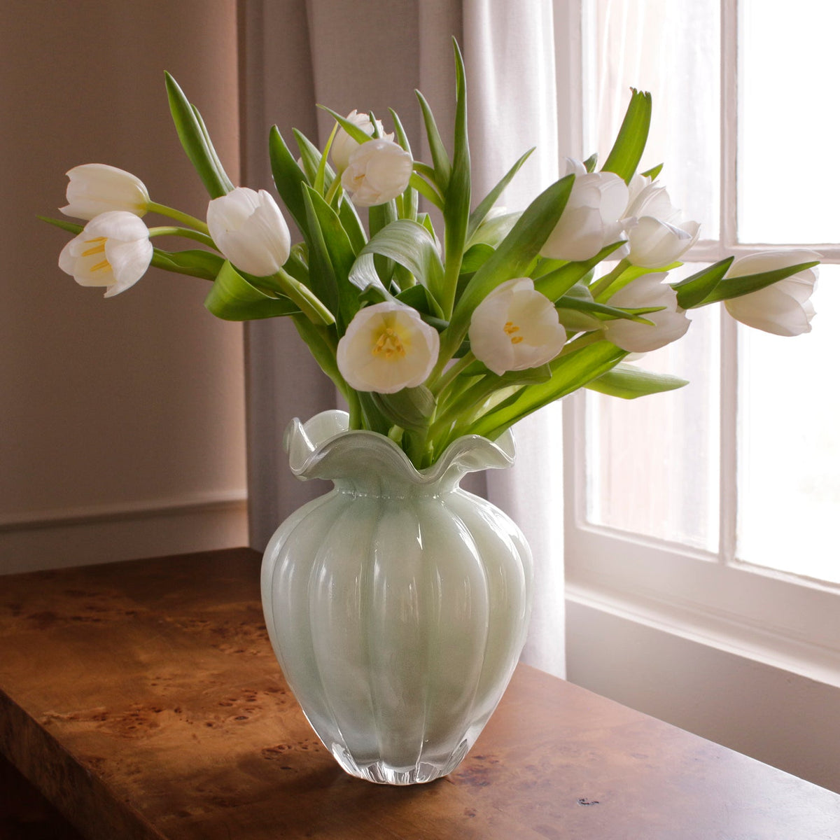 glass-vento-large-vase-pistachio