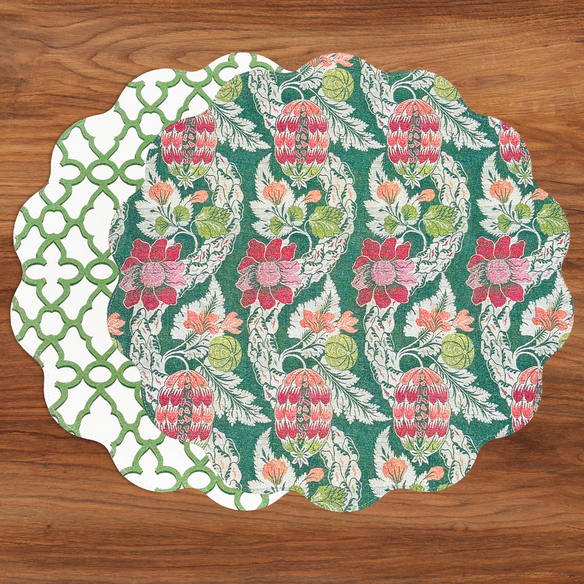 VIDA Laurent and Trellis Reversible Round Placemats Set of 4 Green &amp; White