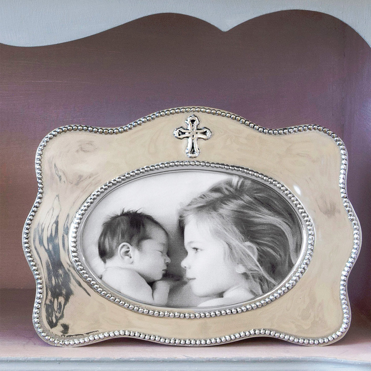 beatriz-ball-baby-cross-4-x-6-frame-horizontal