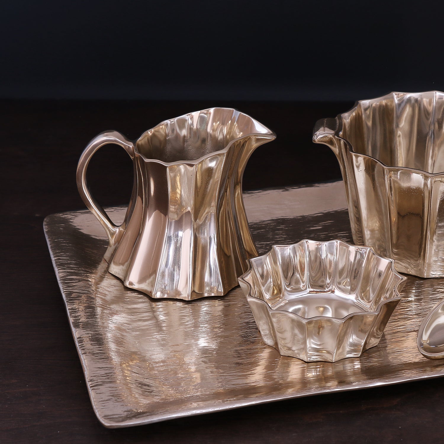 SIERRA MODERN Alejandra Pitcher (Gold)