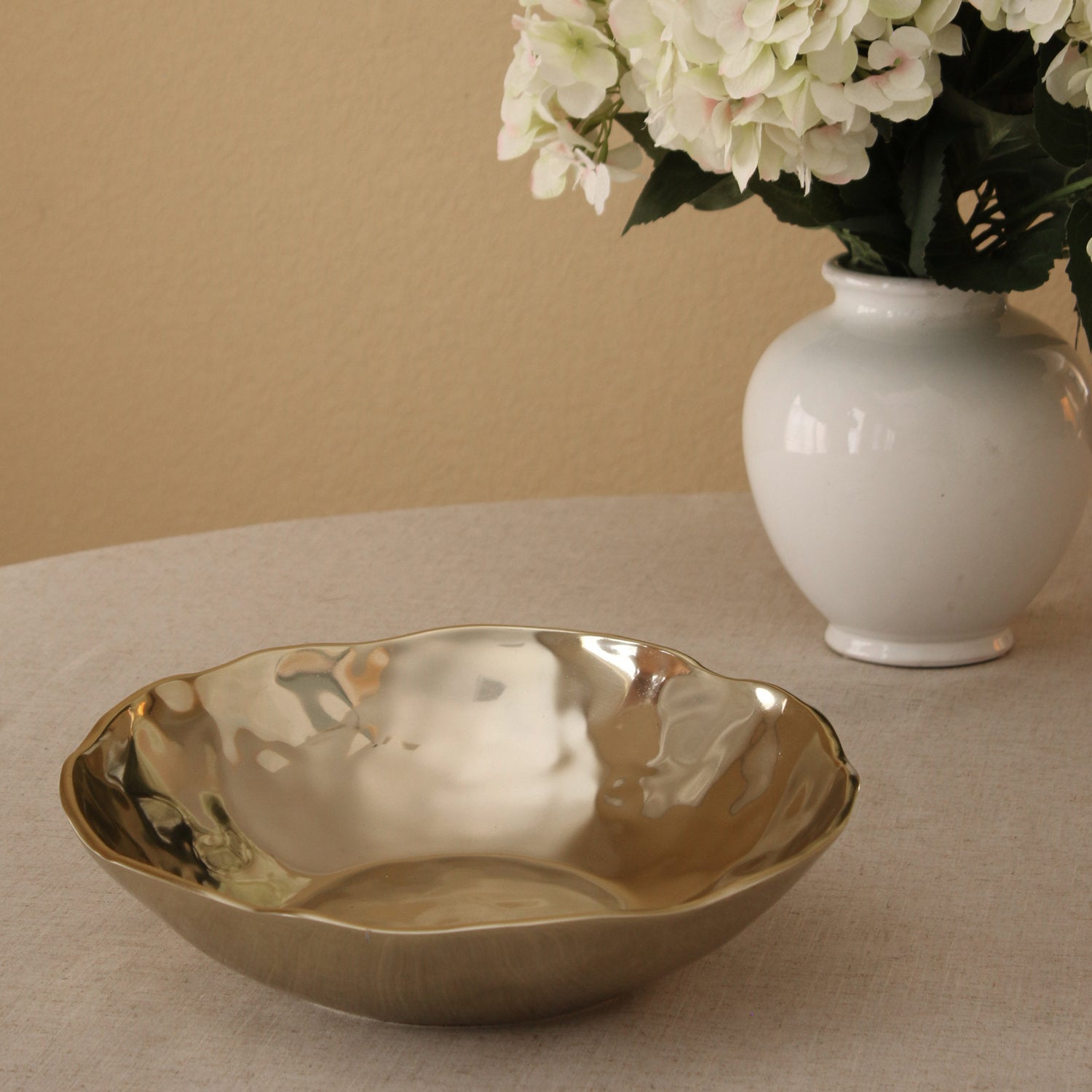 beatriz-ball-sierra-modern-organic-large-bowl-shiny-gold