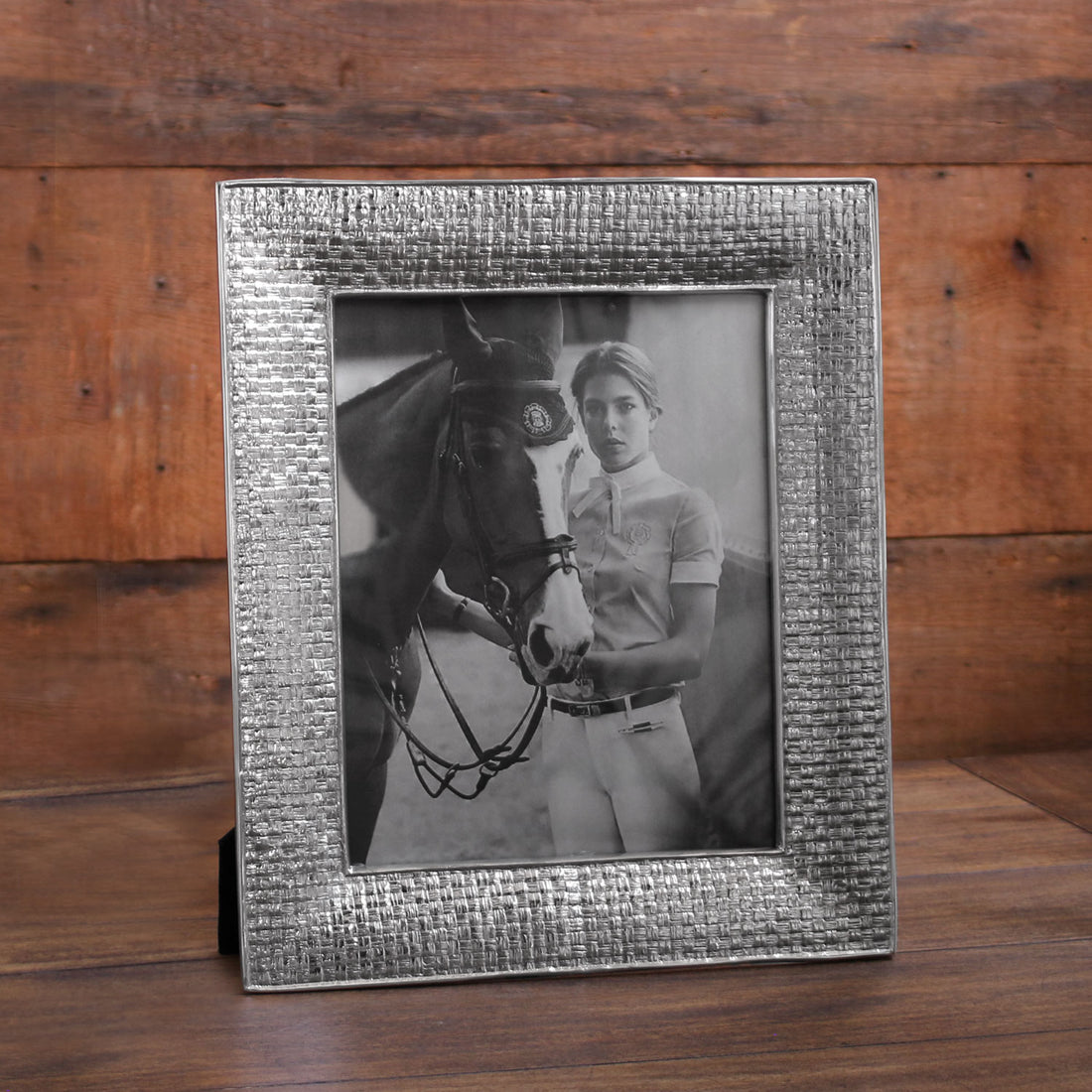 beatriz-ball-frame-nassau-8-x-10-frame
