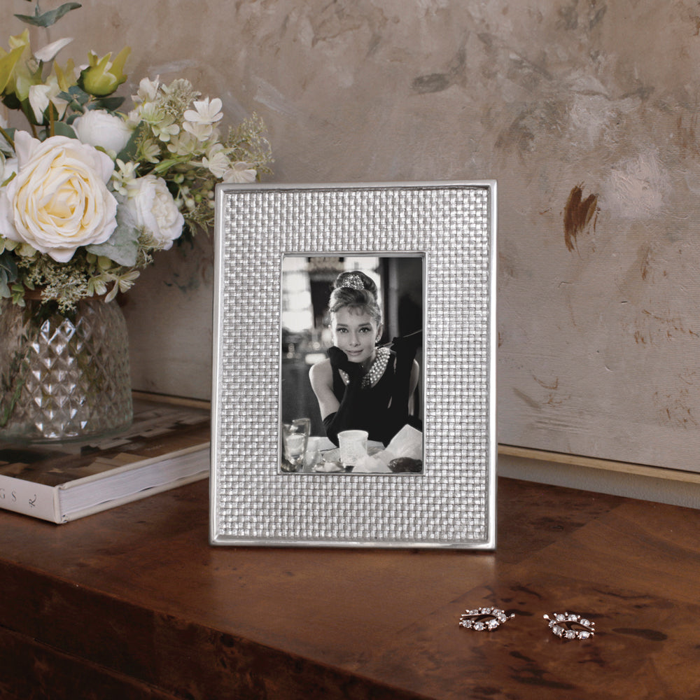 beatriz-ball-frame-tiffany-4-x-6