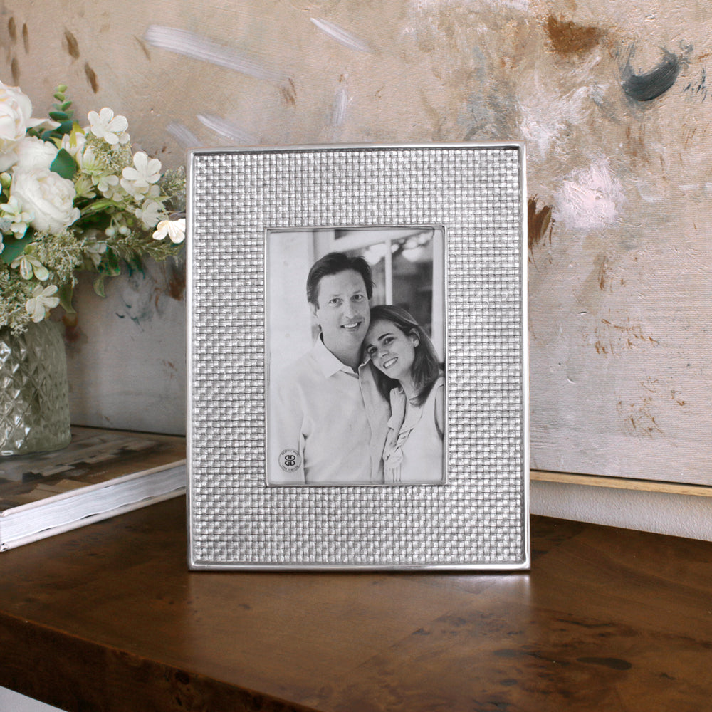 beatriz-ball-frame-tiffany-5-x-7