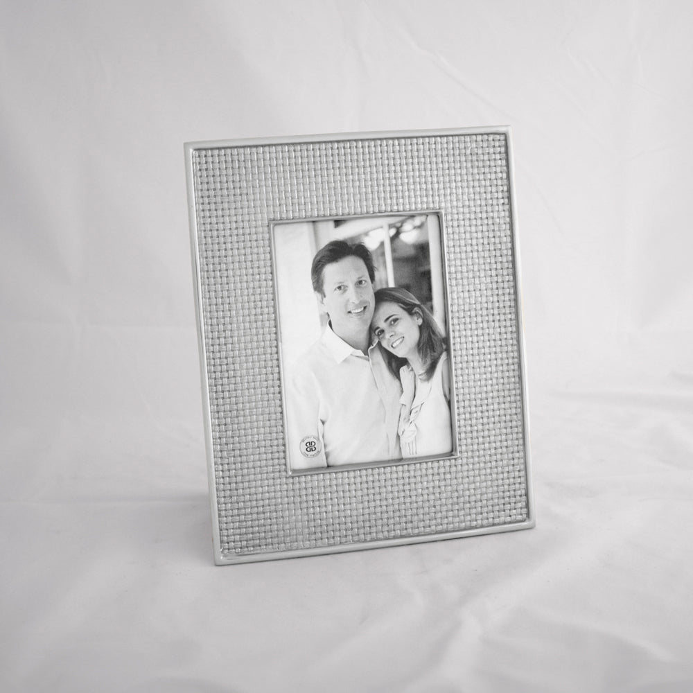 beatriz-ball-frame-tiffany-5-x-7