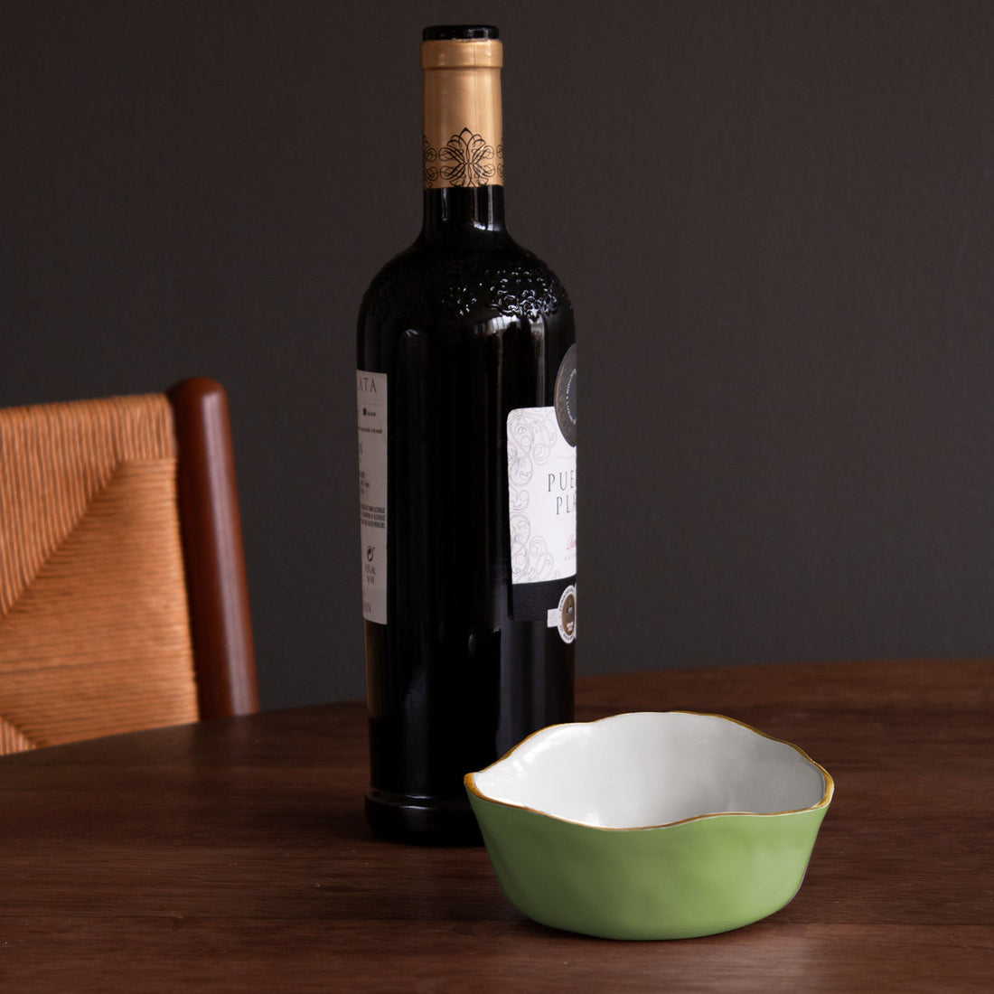 beatriz-ball-encanto-soho-wine-coaster-green-and-white
