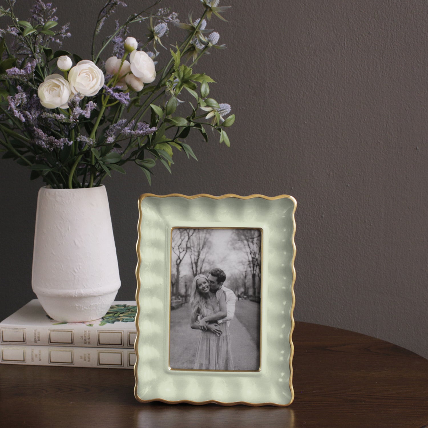 beatriz-ball-frame-encanto-devon-4-x-6-pistachio