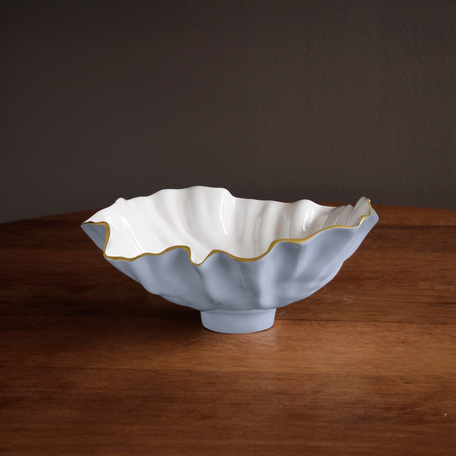 beatriz-ball-encanto-bloom-medium-bowl-periwinkle-and-white