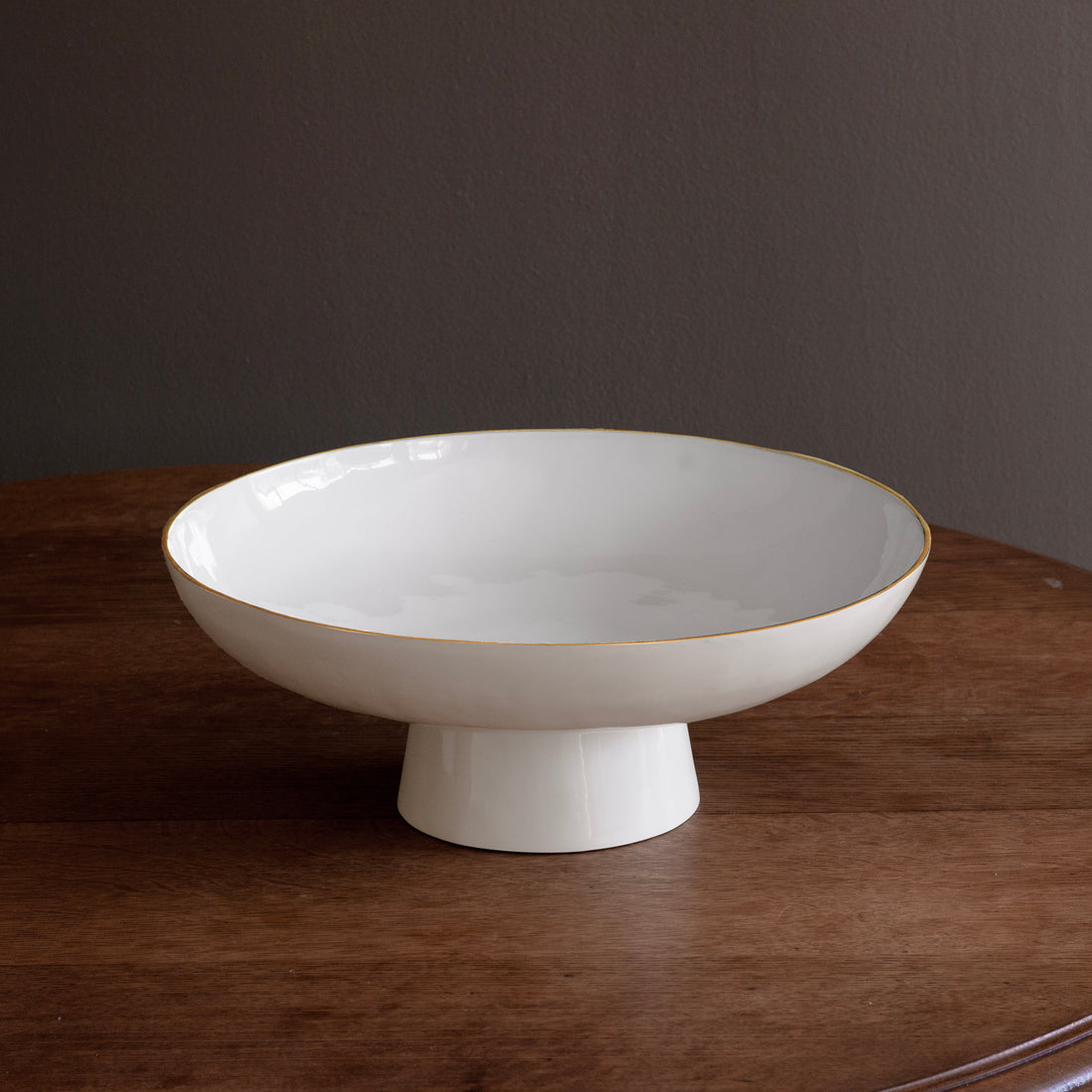 ENCANTO Carnaval Large Pedestal (Cream and White)