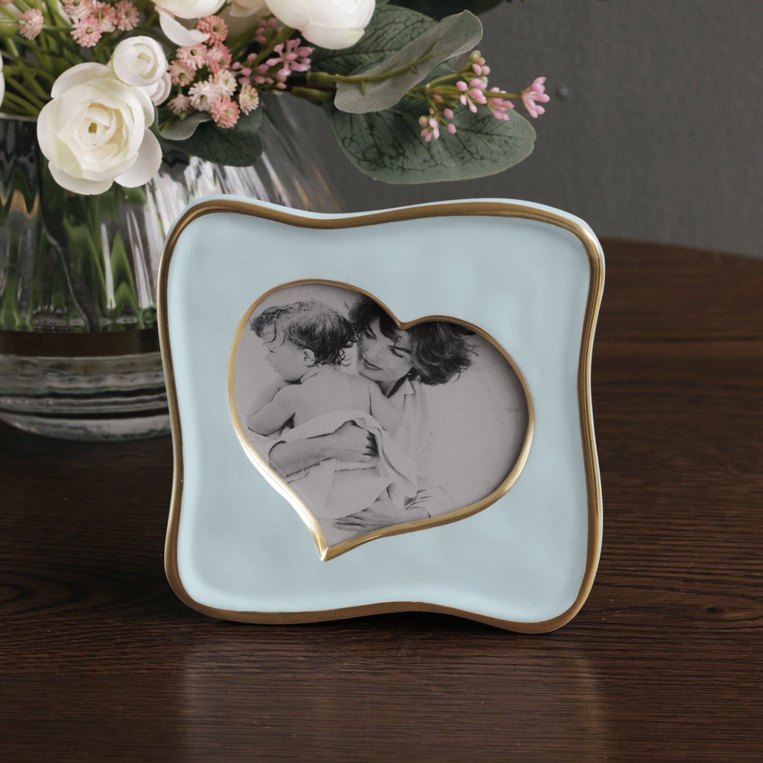 beatriz-ball-frame-encanto-curved-heart-5-x-5-blue