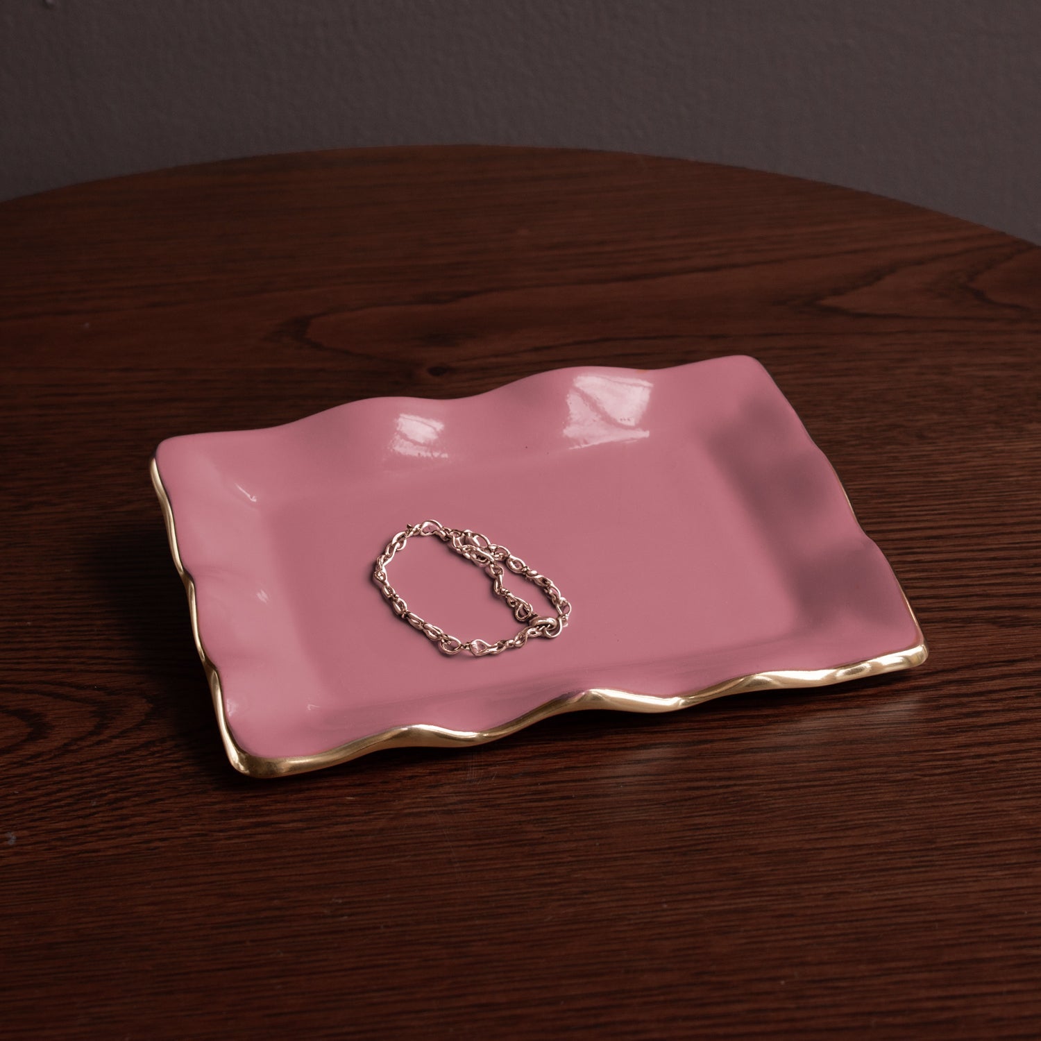 beatriz-ball-encanto-vento-small-rectangular-tray-pink