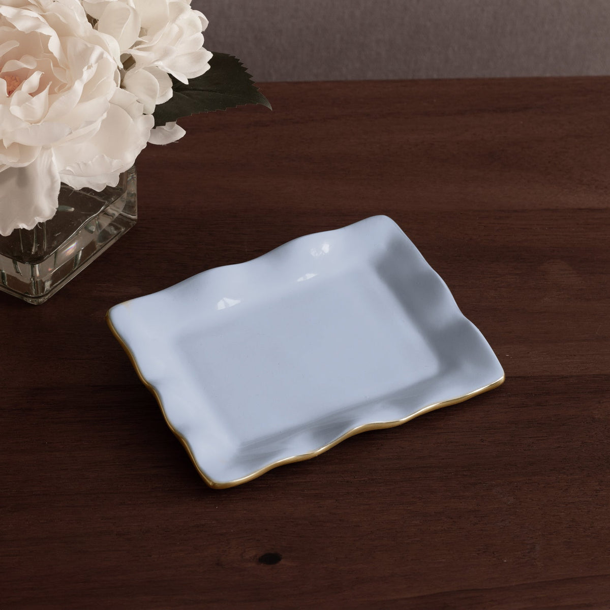 beatriz-ball-encanto-vento-small-rectangular-tray-periwinkle