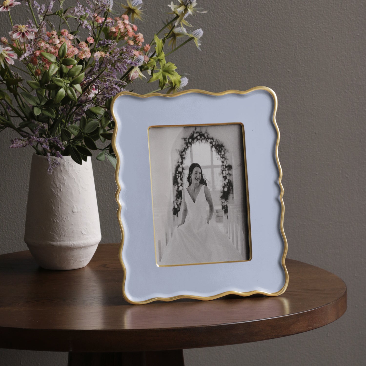 beatriz-ball-frame-encanto-rea-5x7-periwinkle