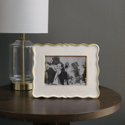 beatriz-ball-frame-encanto-rea-5x7-cream