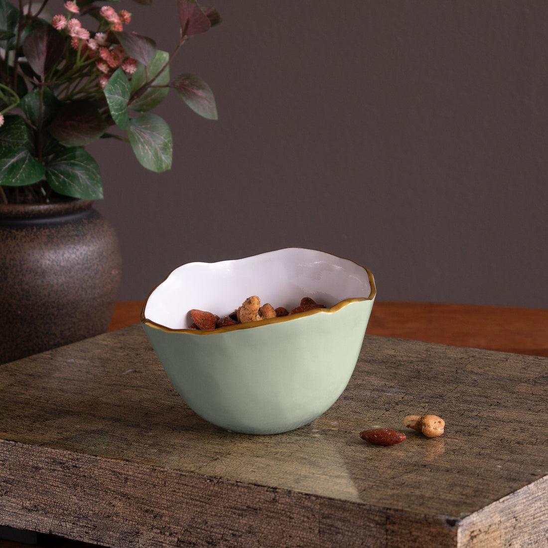 beatriz-ball-encanto-osaka-small-bowl-pistachio-and-white