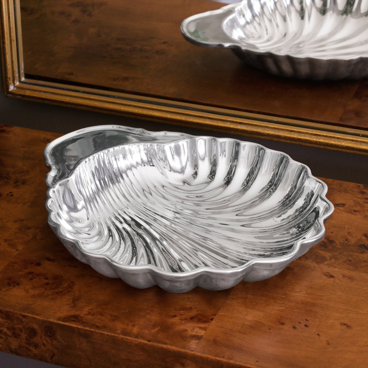 beatriz-ball-vintage-medium-scallop-shell