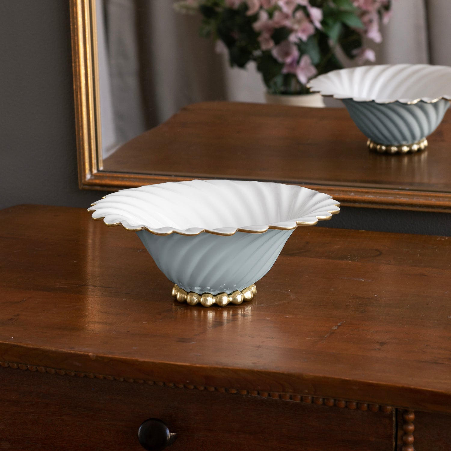 beatriz-ball-encanto-vienna-small-bowl-with-pearl-base-slate-and-white