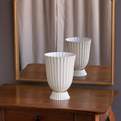 beatriz-ball-encanto-vienna-medium-vase-cream-and-white