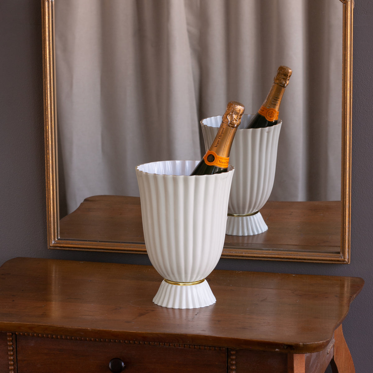 beatriz-ball-encanto-vienna-medium-vase-cream-and-white