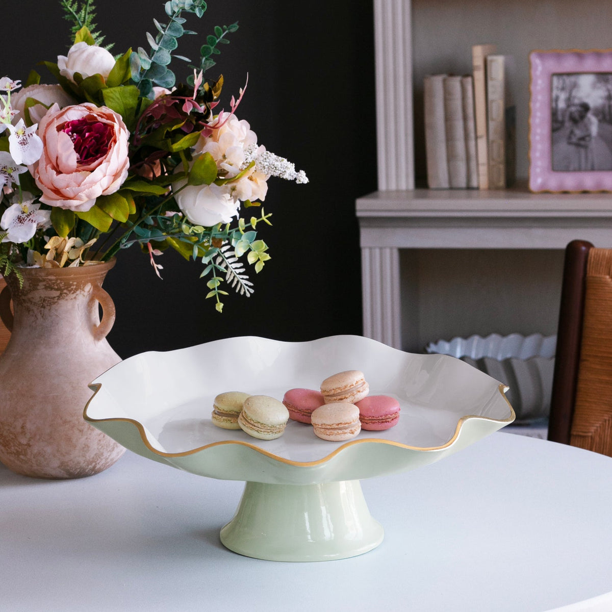 beatriz-ball-encanto-carola-pedestal-cake-plate-pistachio-and-white