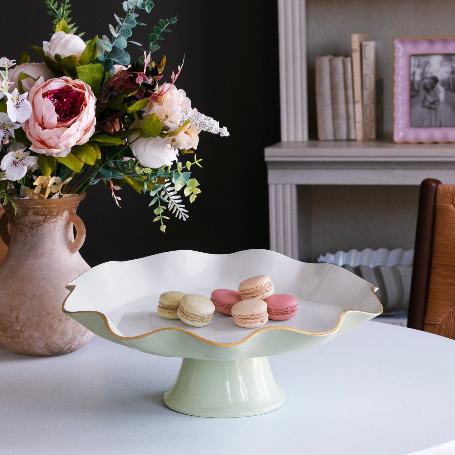 beatriz-ball-encanto-carola-pedestal-cake-plate-pistachio-and-white