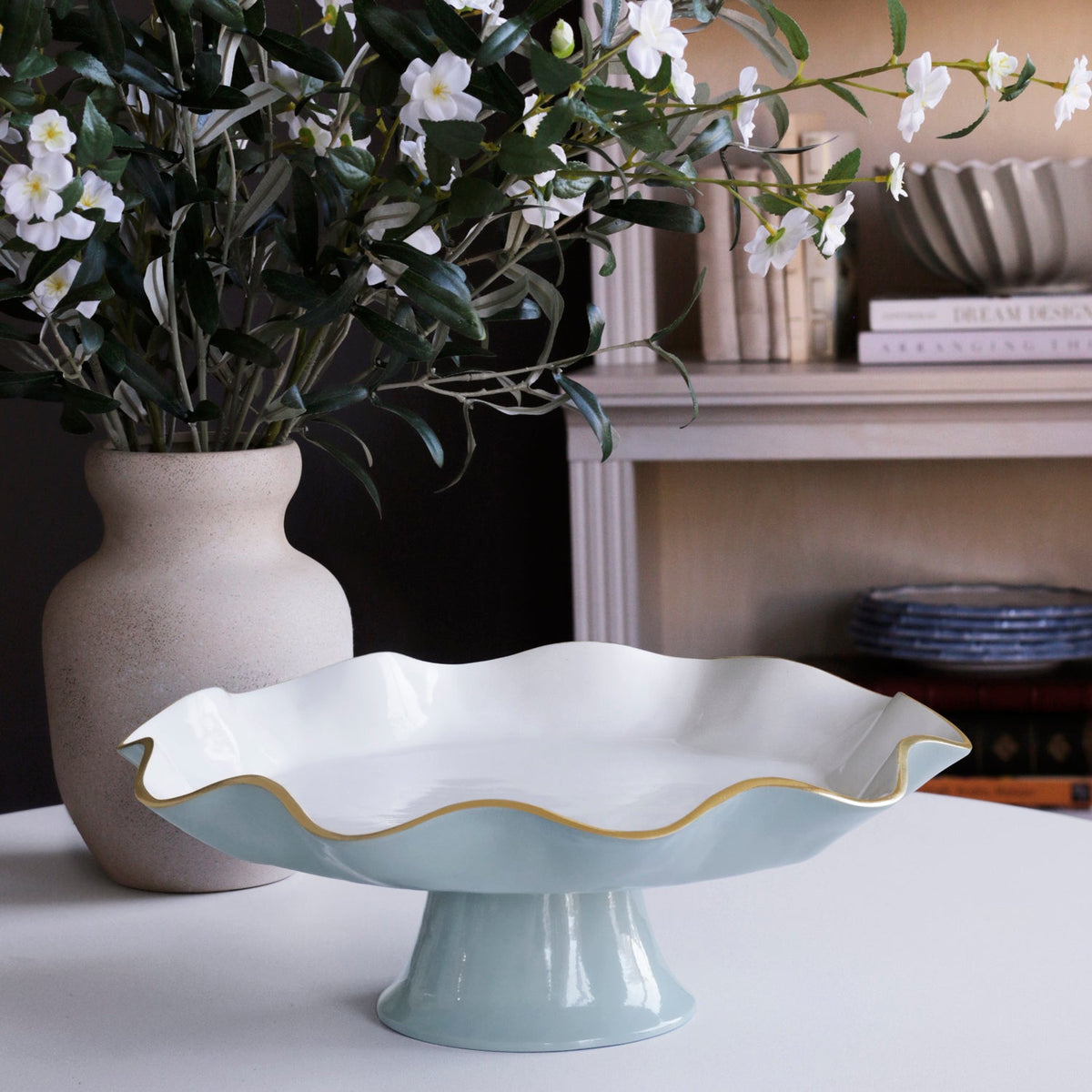 beatriz-ball-encanto-carola-pedestal-cake-plate-slate-and-white