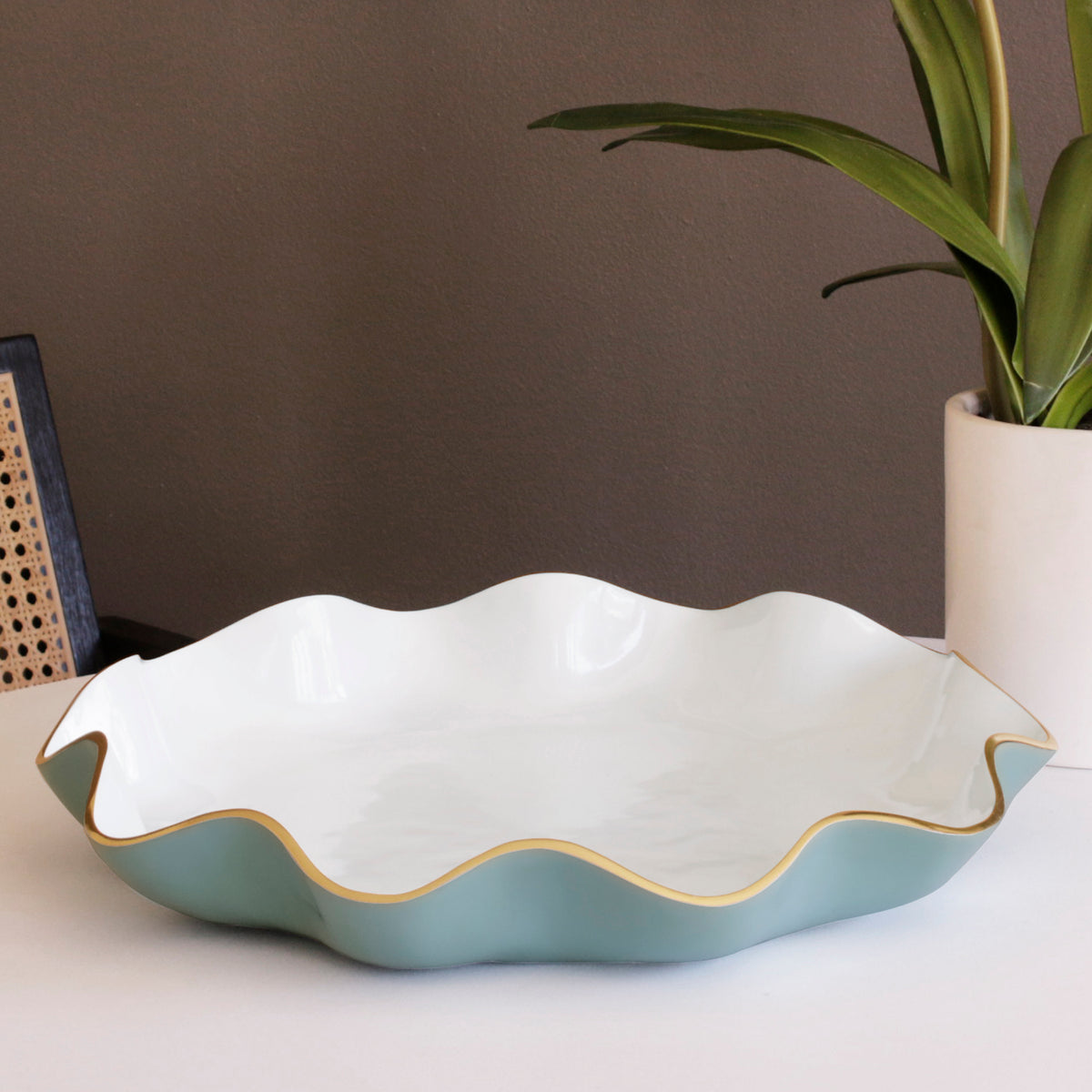 beatriz-ball-encanto-carola-large-round-platter-turquoise-and-white