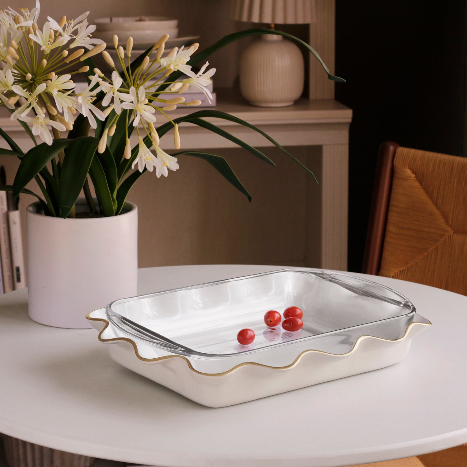beatriz-ball-encanto-carola-rectangle-casserole-holder-cream-and-white