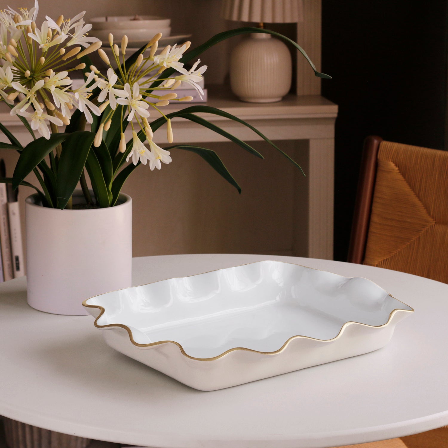 beatriz-ball-encanto-carola-rectangle-casserole-holder-cream-and-white